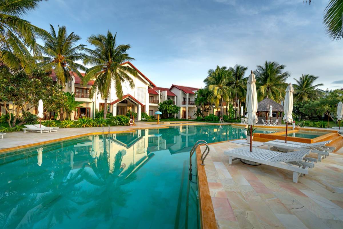 Weekly Pool Cleaning & Service in Corpus Christi, TX