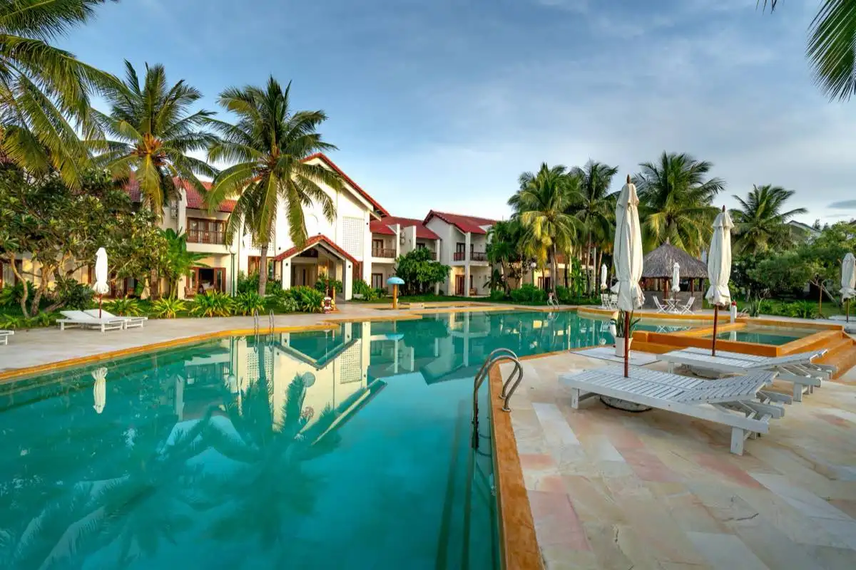 Weekly Pool Cleaning & Service in Corpus Christi, TX